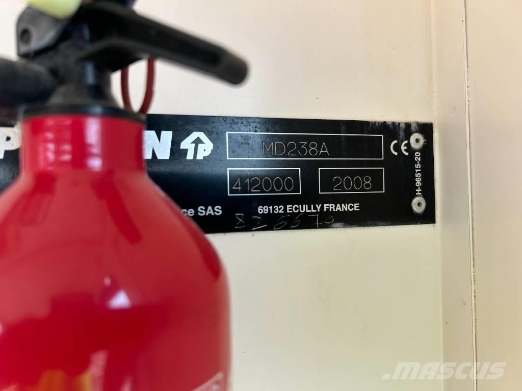 Potain MD238A رافعات برجية