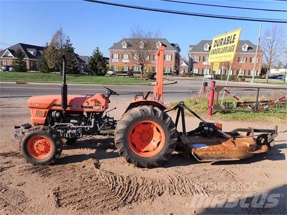 Kubota L355SS الجرارات