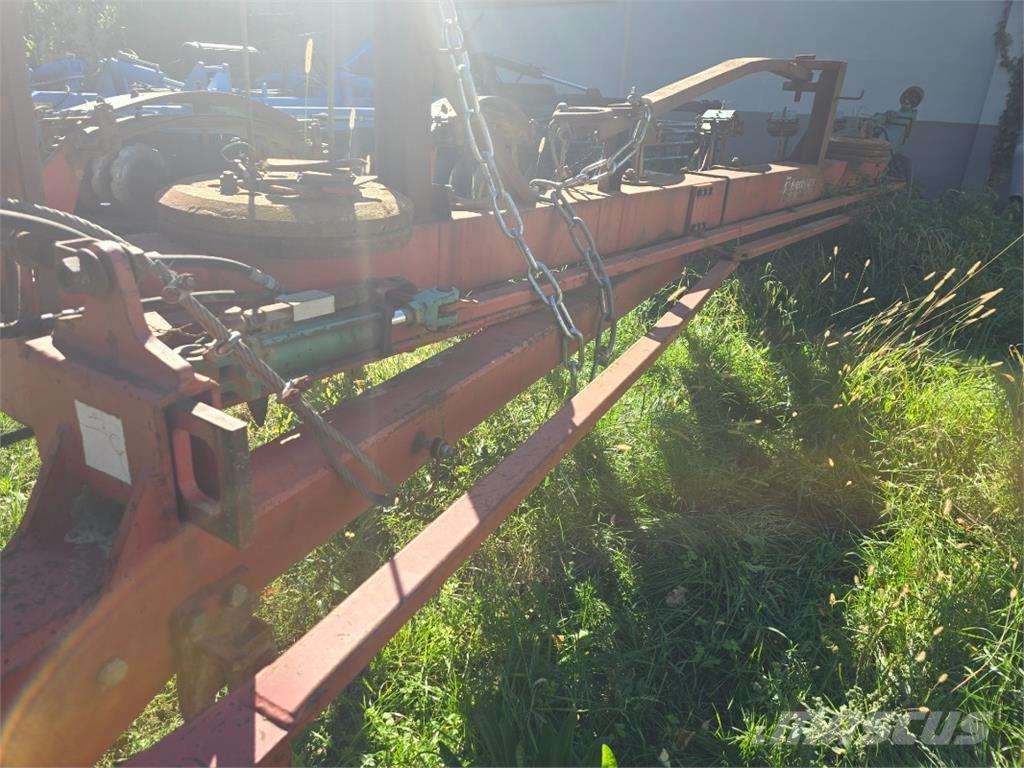 Kverneland BB 100 محاريث