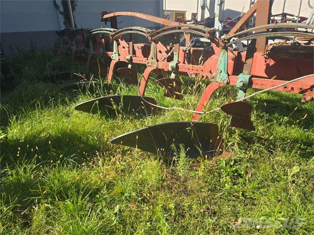 Kverneland BB 100 محاريث