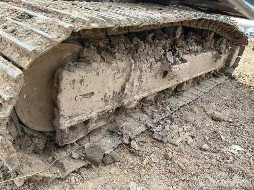 Kobelco SK 200 حفارات زحافة