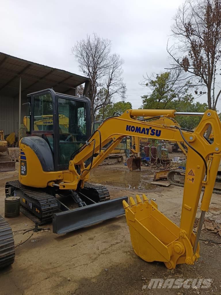 Komatsu PC 35 MR حفارات صغيرة أقل من 7 طن (حفارات صغيرة)