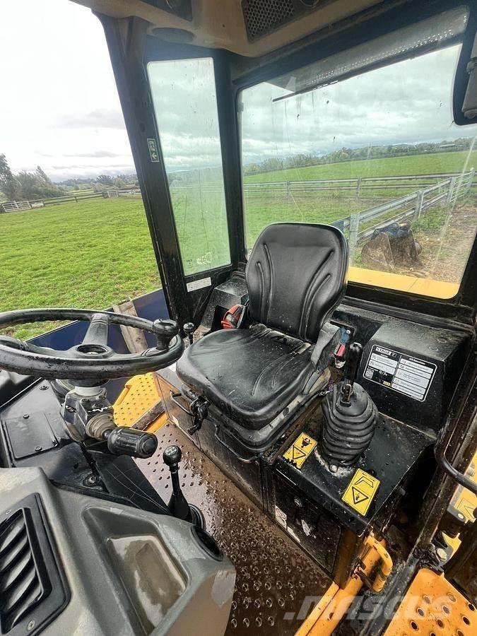 JCB 6T-3 عربات نقل قلابة للمواقع