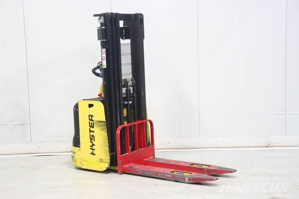 Hyster S1.2-4028 معدات التكديس الجوالة