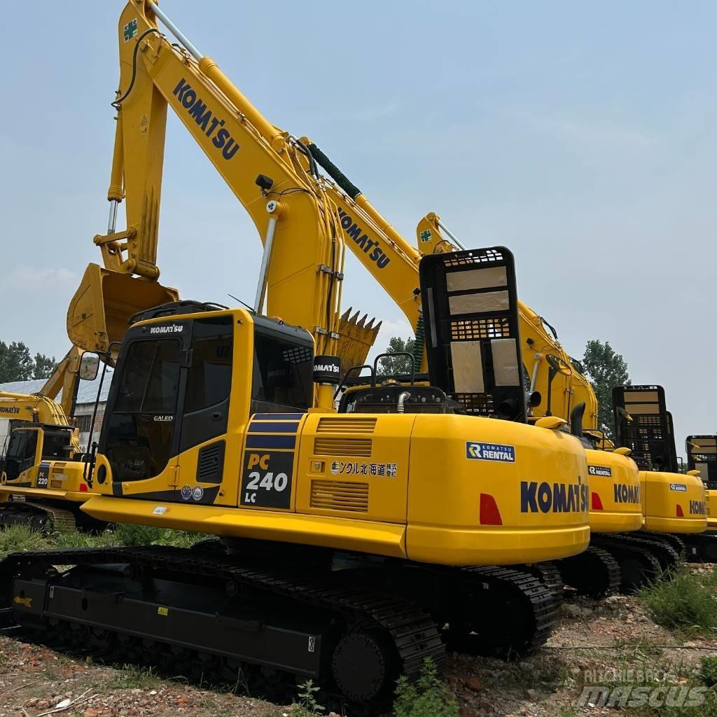 Komatsu 240-8 حفارات زحافة