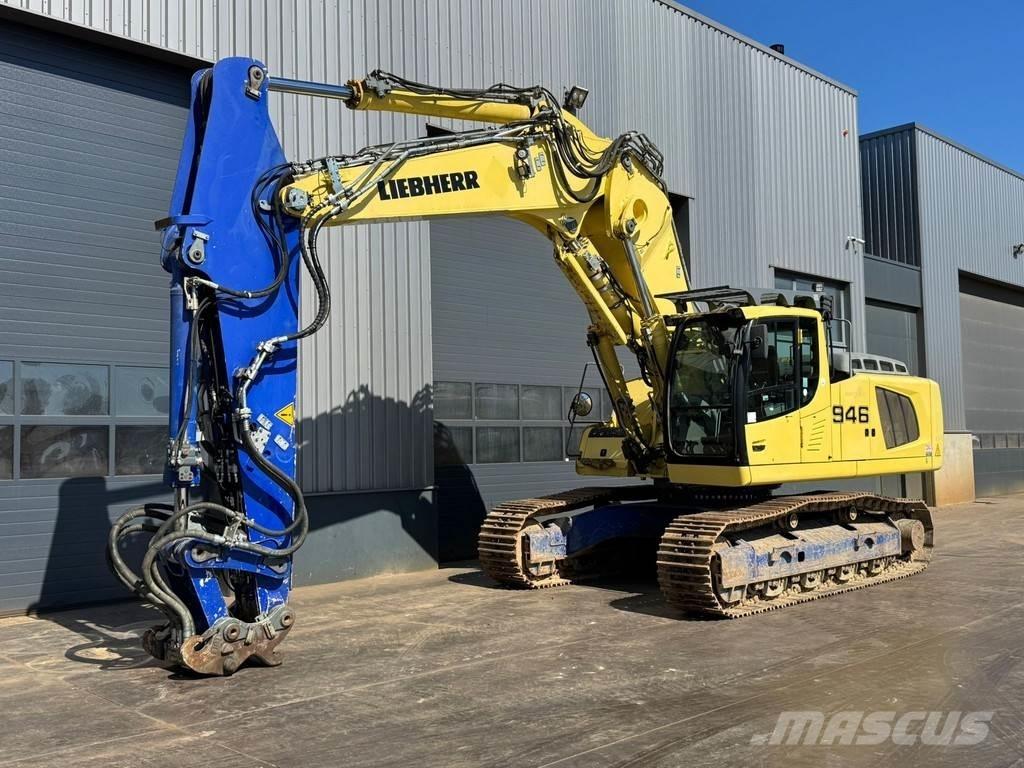 Liebherr R946 حفارات خاصة