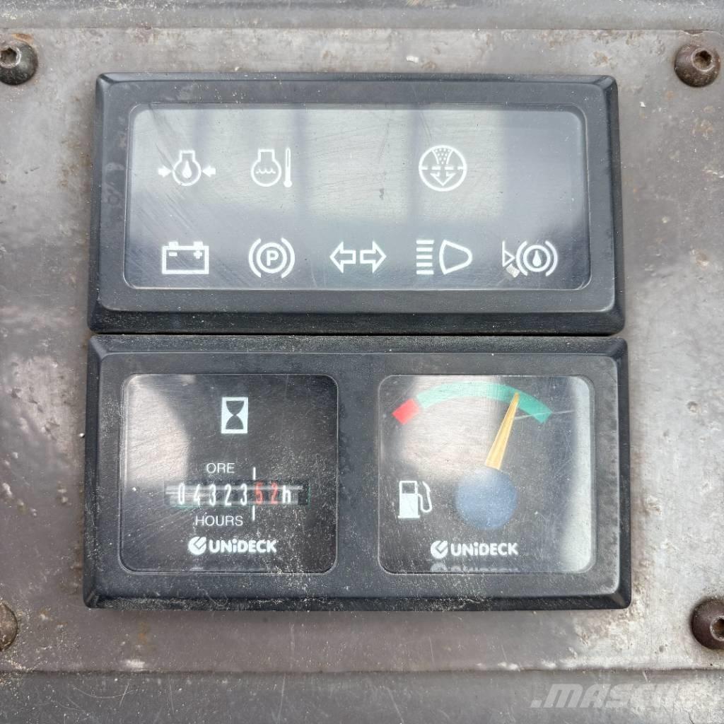 Manitou M 30.4 شاحنات الطرق الوعرة