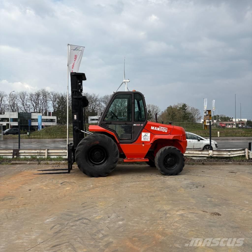 Manitou M 30.4 شاحنات الطرق الوعرة