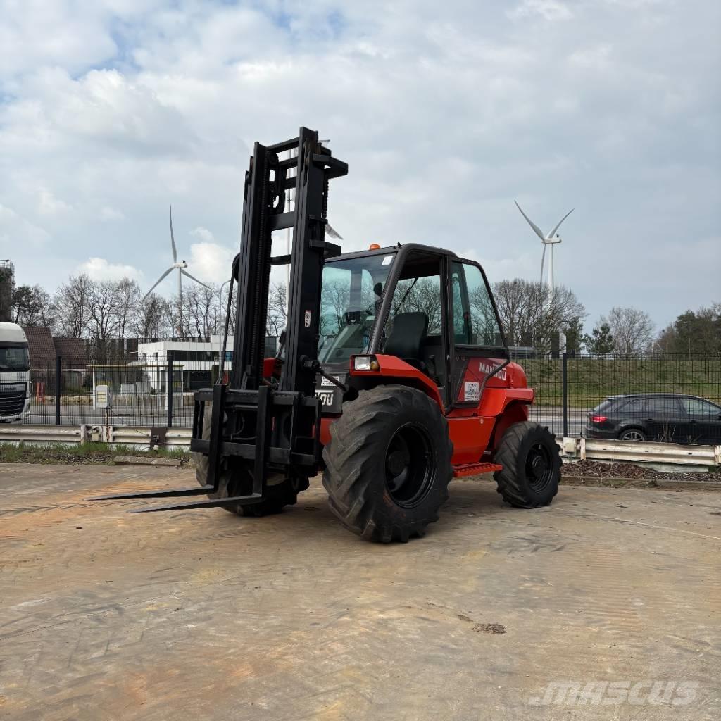 Manitou M 30.4 شاحنات الطرق الوعرة