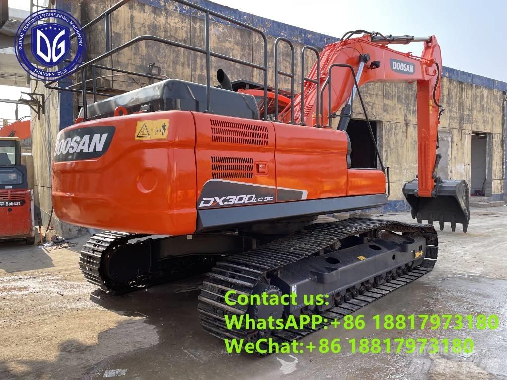 Doosan DX 300 LC حفارات زحافة