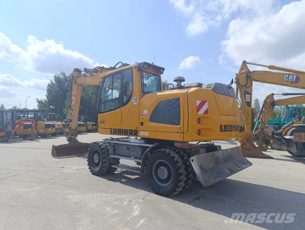 Liebherr A 916 حفارات بعجل