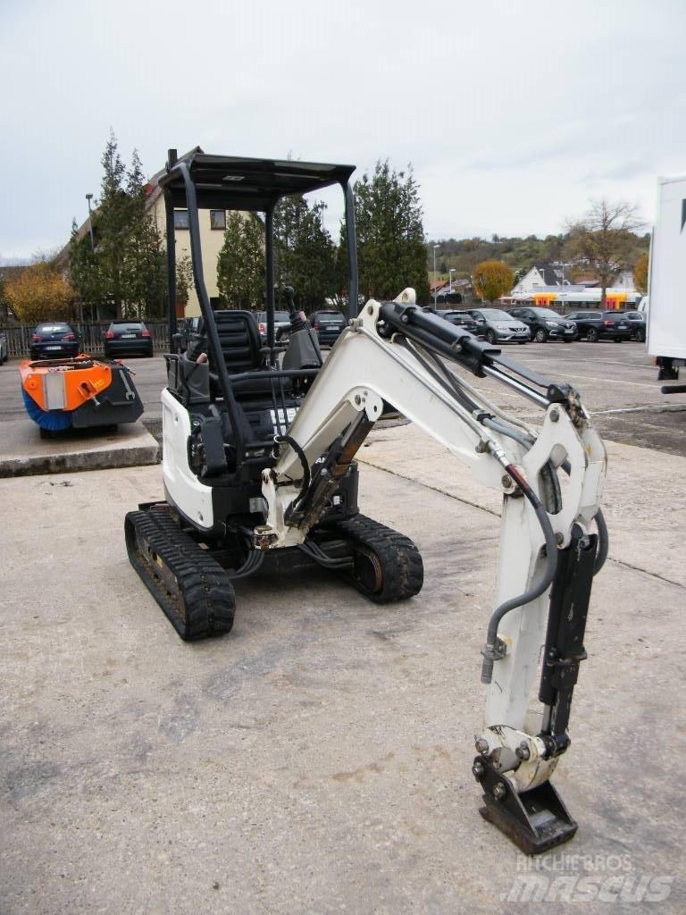 Yanmar Vio 17 حفارات صغيرة أقل من 7 طن (حفارات صغيرة)