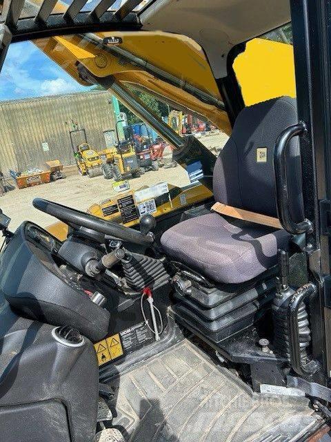 JCB 540-140 مناولات متداخلة
