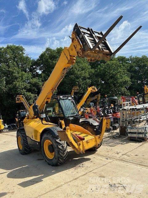 JCB 540-140 مناولات متداخلة