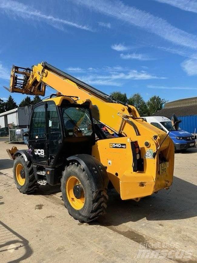 JCB 540-140 مناولات متداخلة