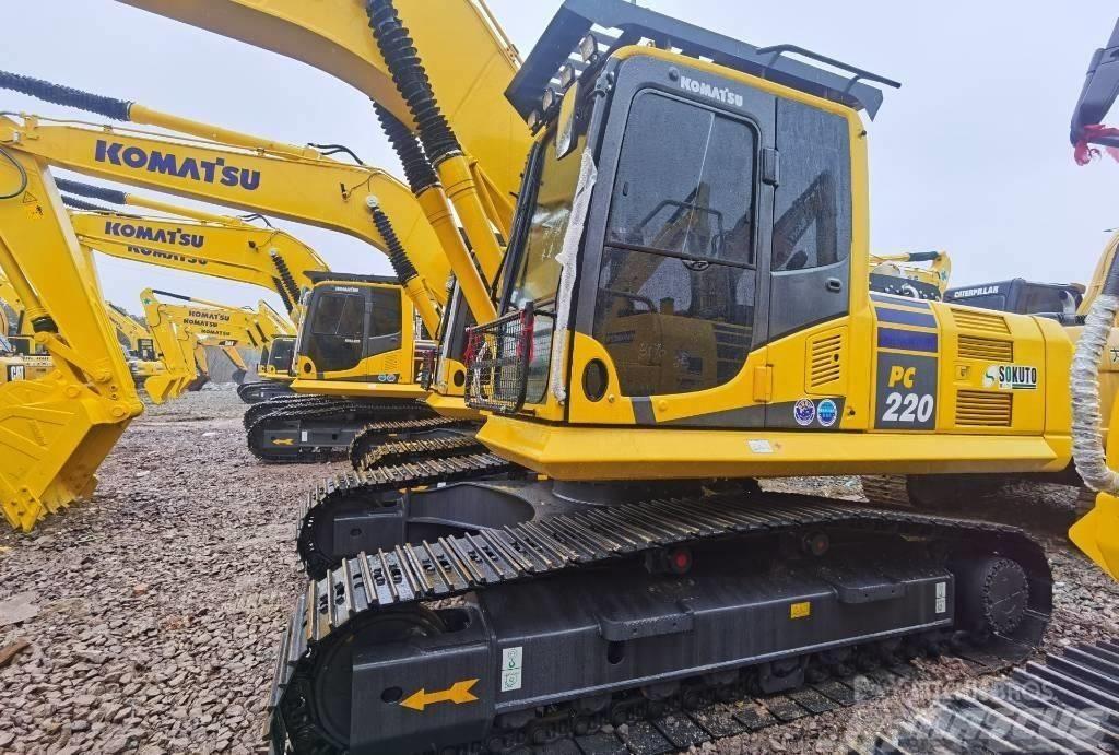 Komatsu pc220-8 حفارات زحافة