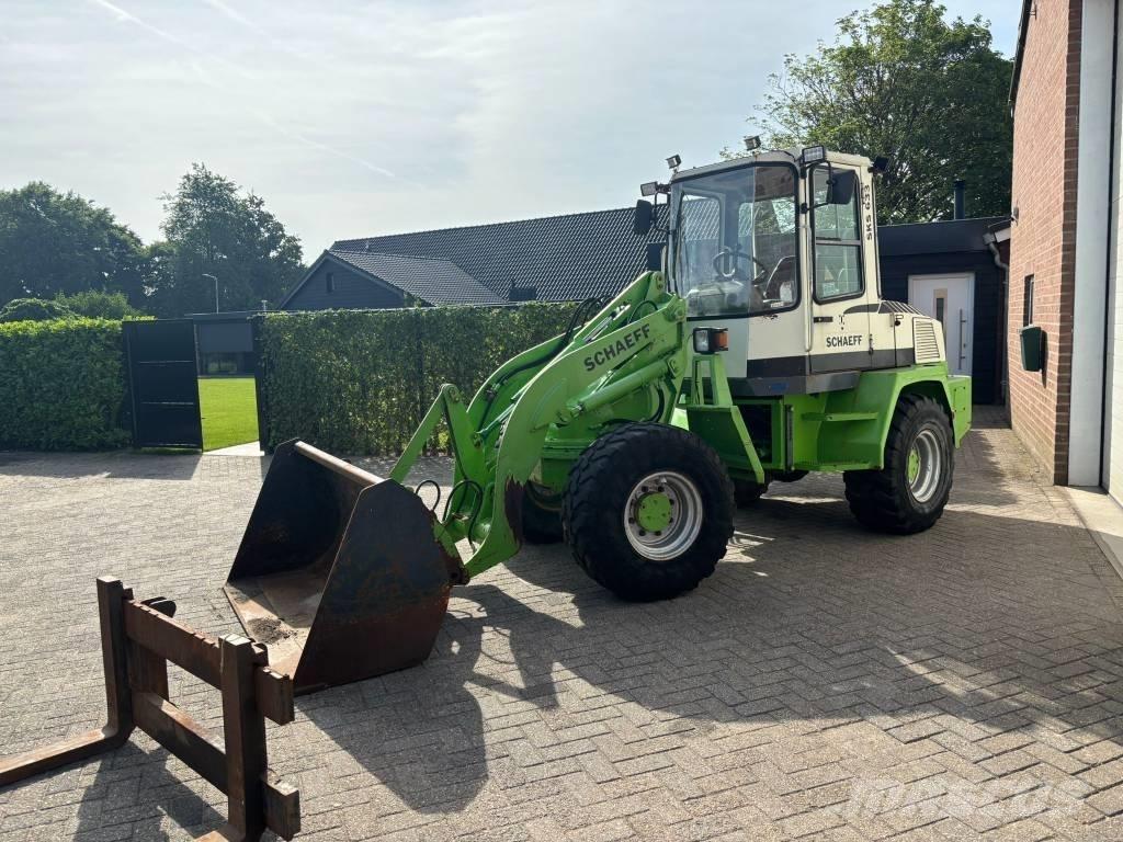 Schaeff SKS 633 لوادر بعجل