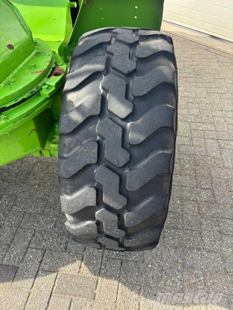 Schaeff SKS 633 لوادر بعجل
