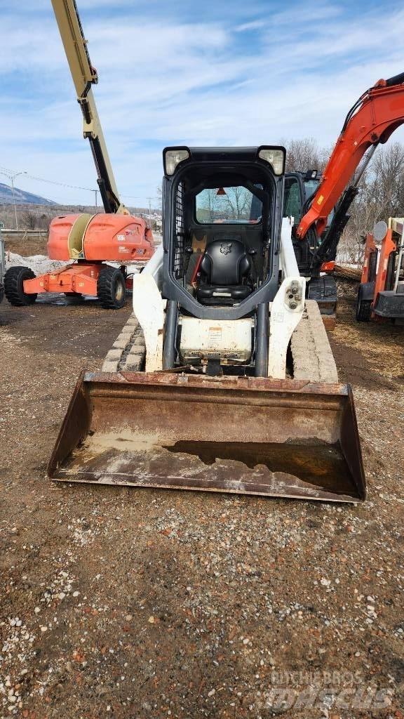 Bobcat T 630 لوادر انزلاقية التوجيه