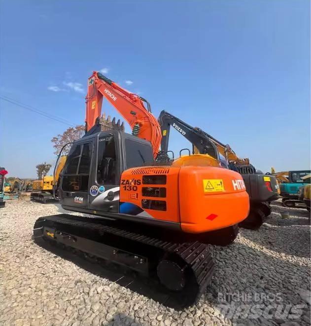 Hitachi ZX130-5A حفارات زحافة