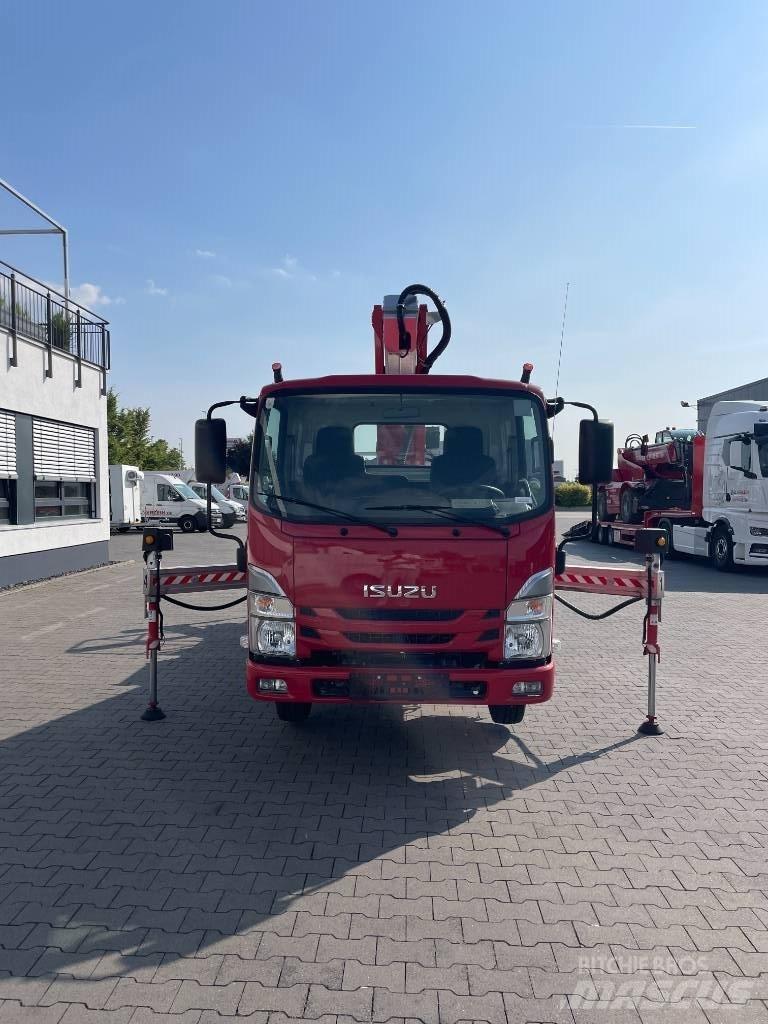 Multitel MT 204 المنصات الهوائية المثبتة على شاحنة