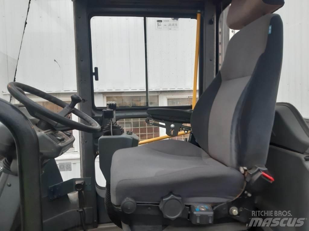 Kalmar DCE150-12 شاحنات الديزل
