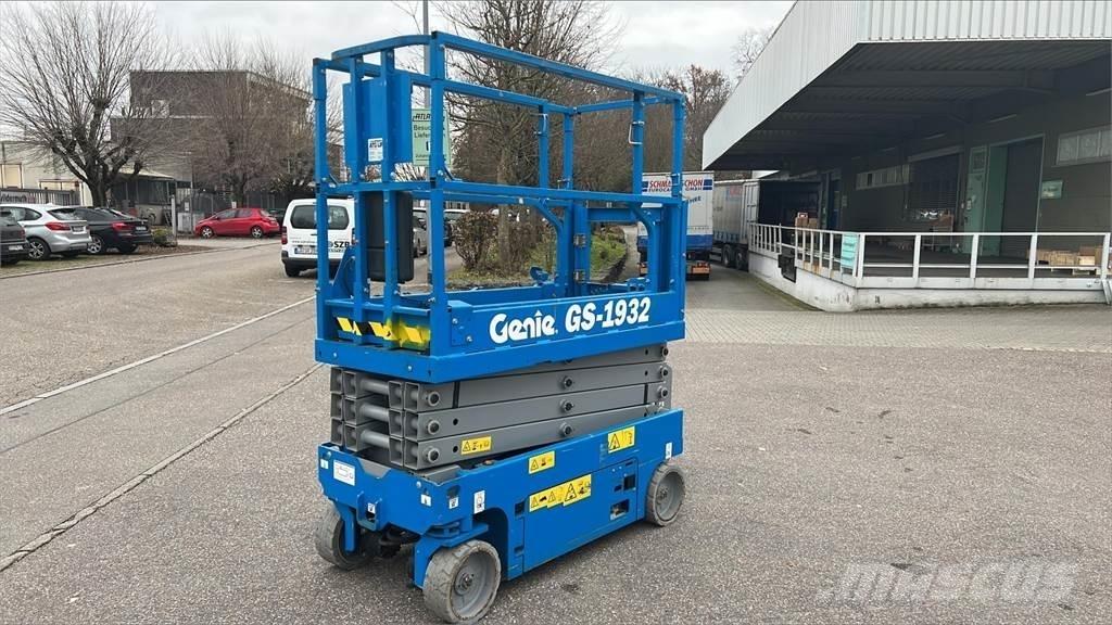 Genie GS-1932 رافعات مقصية الشكل