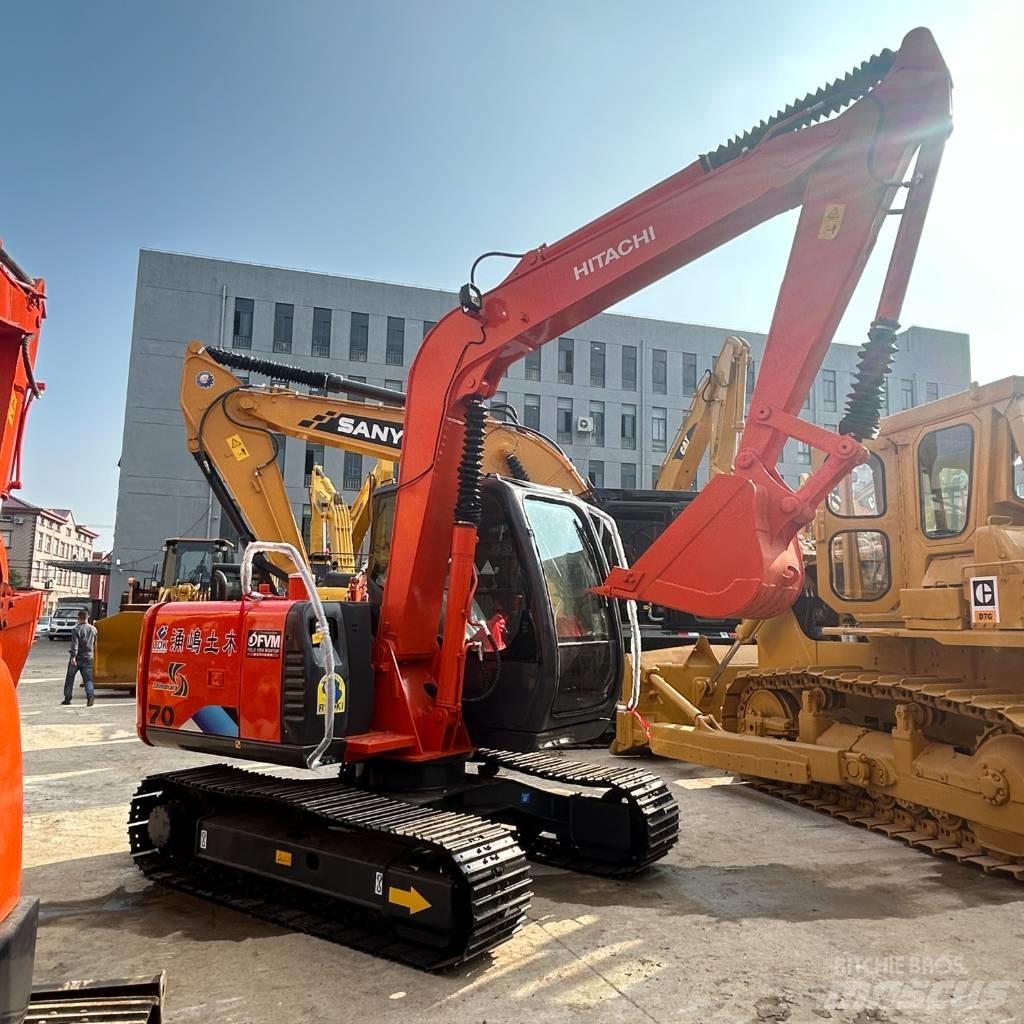 Hitachi ZX 70 حفارات زحافة