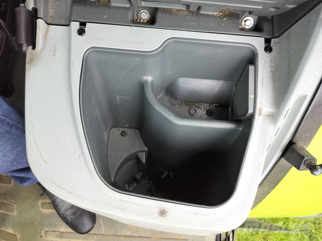 CLAAS 650 Arion الجرارات