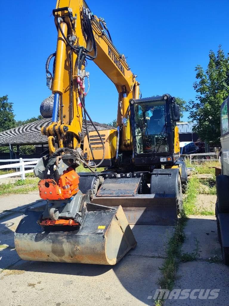 Hydrema MX 18 حفارات بعجل