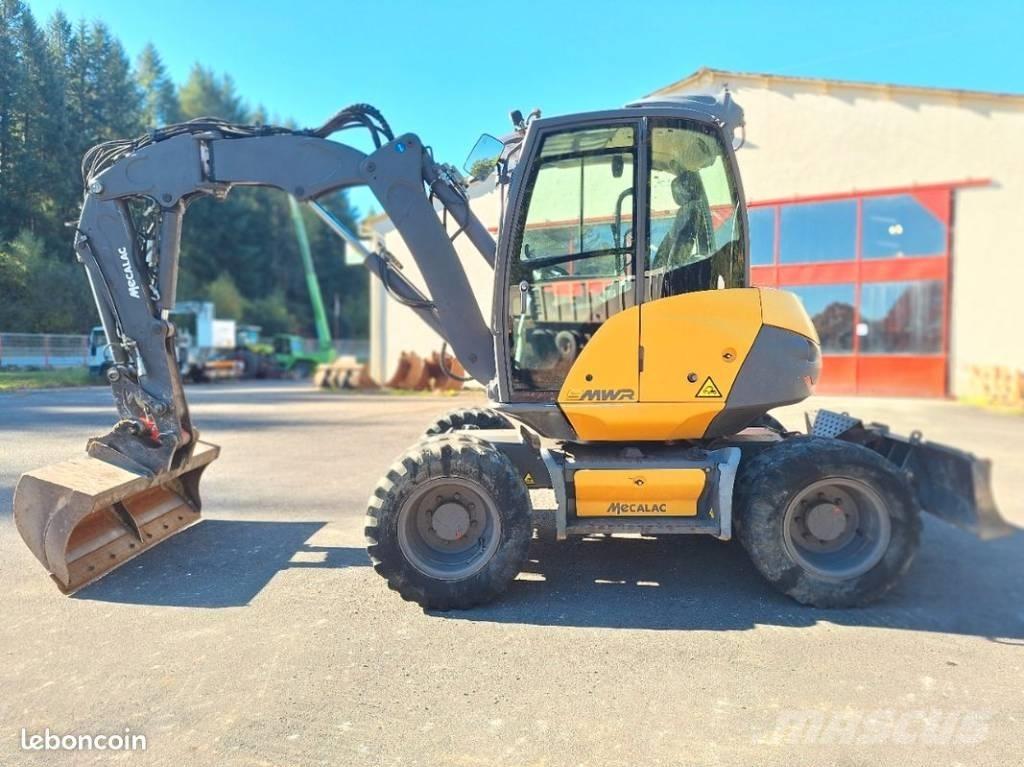 Mecalac 9 MWR حفارات بعجل