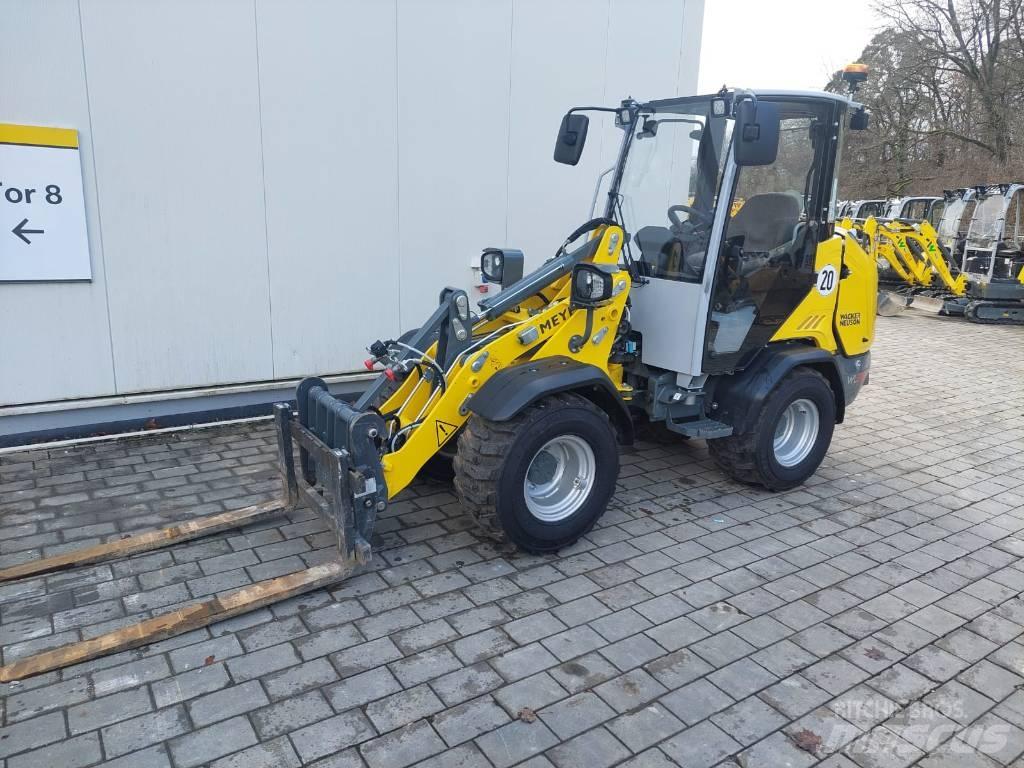 Wacker Neuson WL28 لوادر بعجل