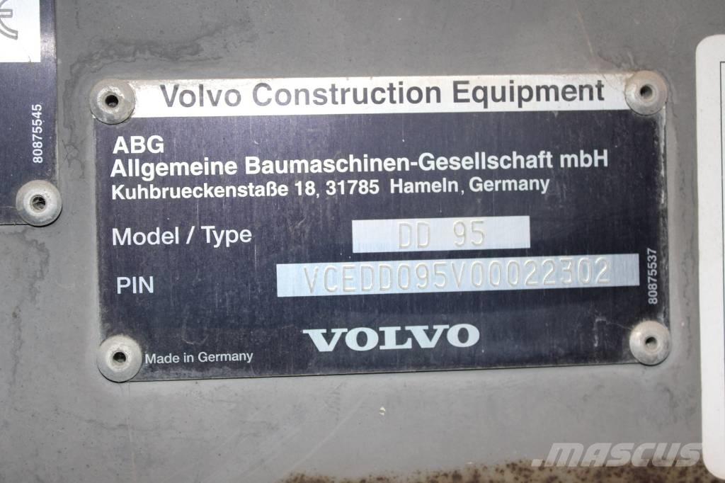 Volvo DD 95 مداحل ثنائية الاسطوانة