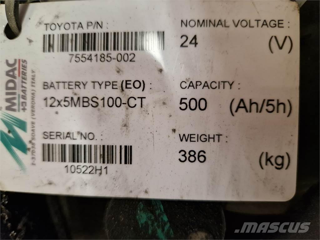 Toyota SPE200D معدات التكديس الجوالة
