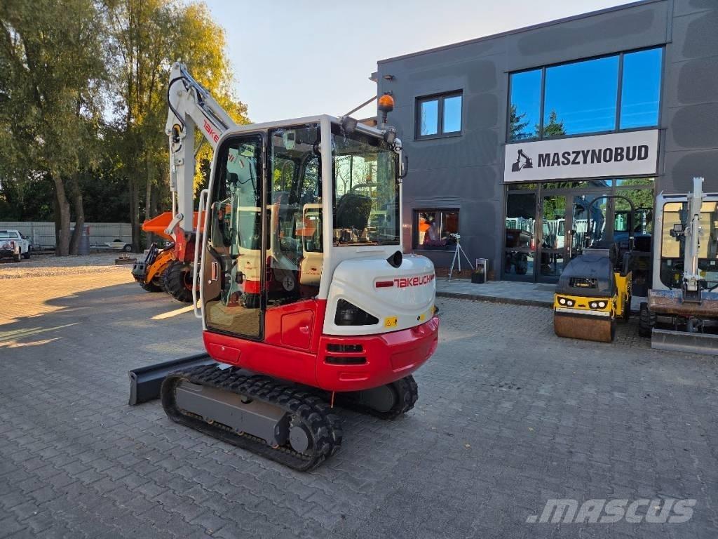 Takeuchi TB230 + HS03 حفارات صغيرة أقل من 7 طن (حفارات صغيرة)
