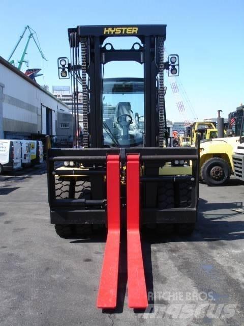 Hyster H 16 XD شاحنات الديزل