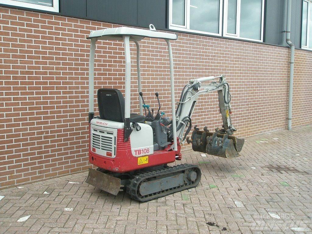 Takeuchi TB108 حفارات صغيرة أقل من 7 طن (حفارات صغيرة)