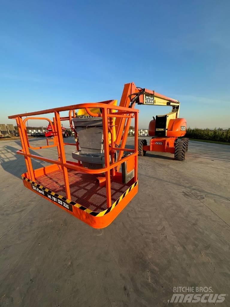 JLG 800 AJ رافعات سلة مفصلية