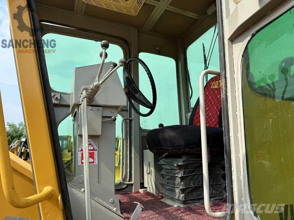 CAT 14G معدات تمهيد الطرق