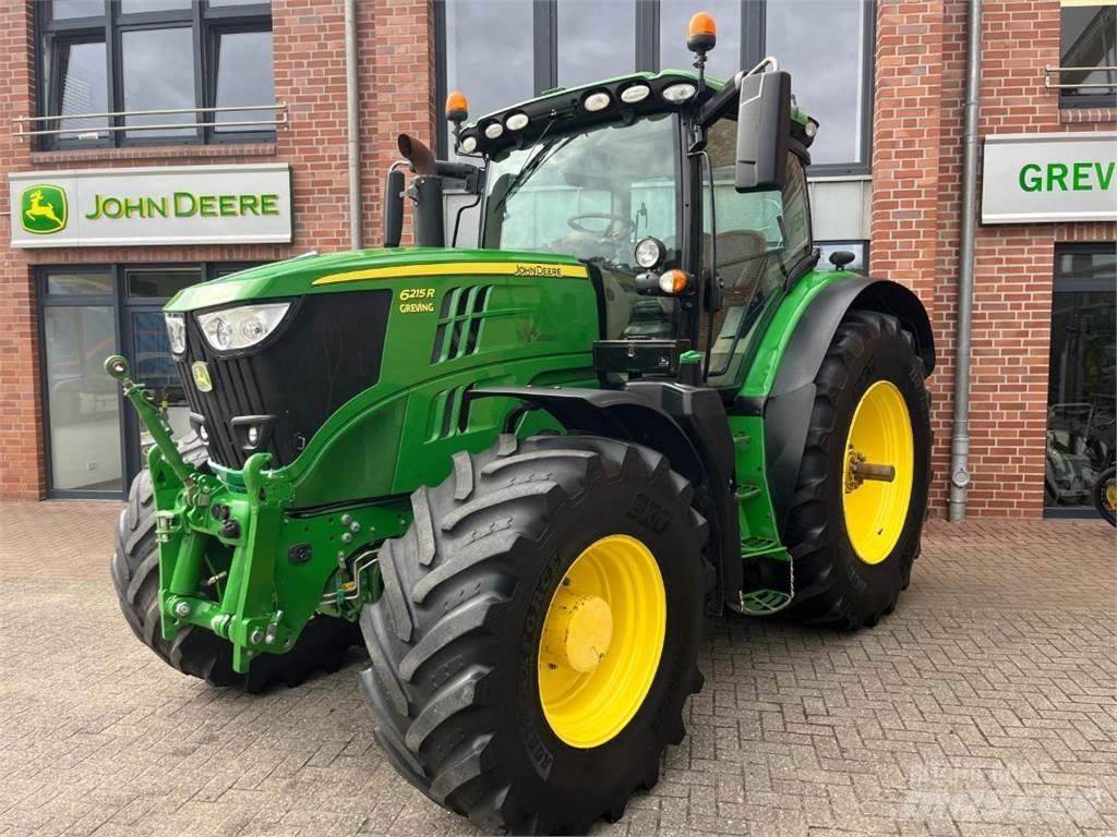 John Deere 6215R الجرارات