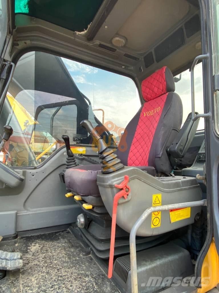 Volvo EC 240 B LC حفارات زحافة
