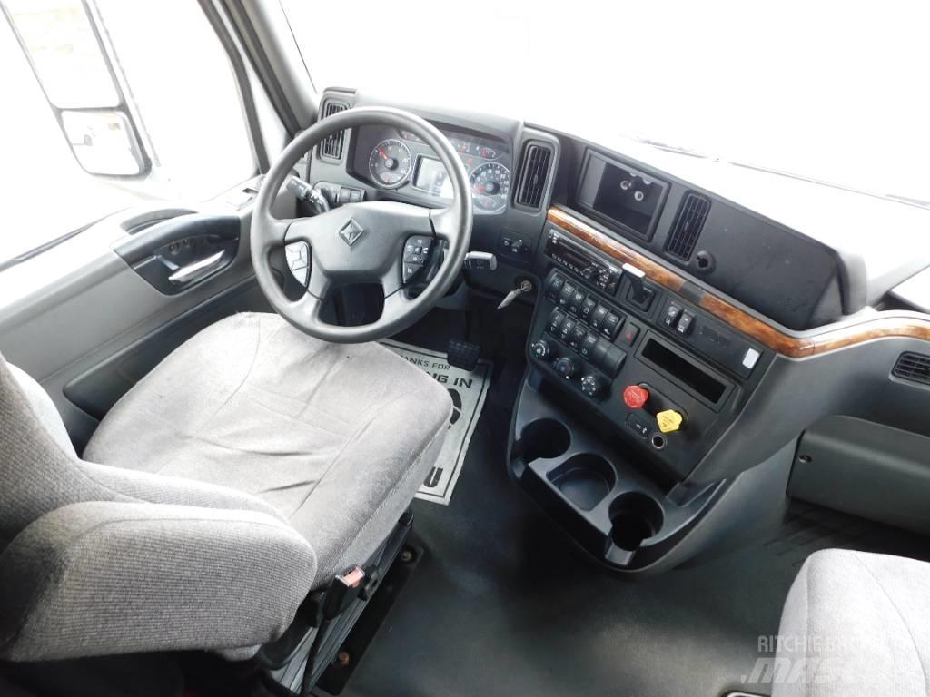 International LT 625 وحدات الجر