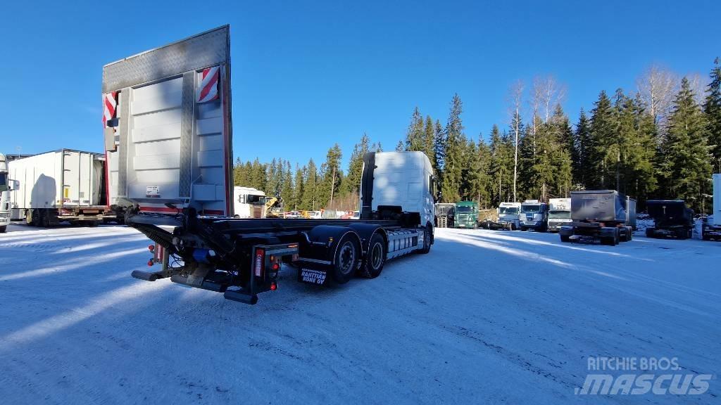 Volvo FH500 6x2*4 شاحنات الحاويات
