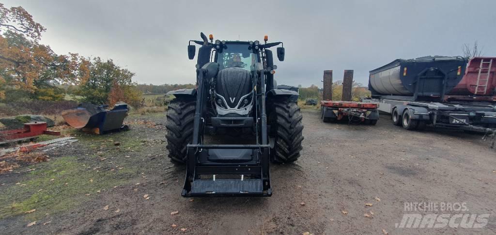 Valtra T 234 Versu الجرارات