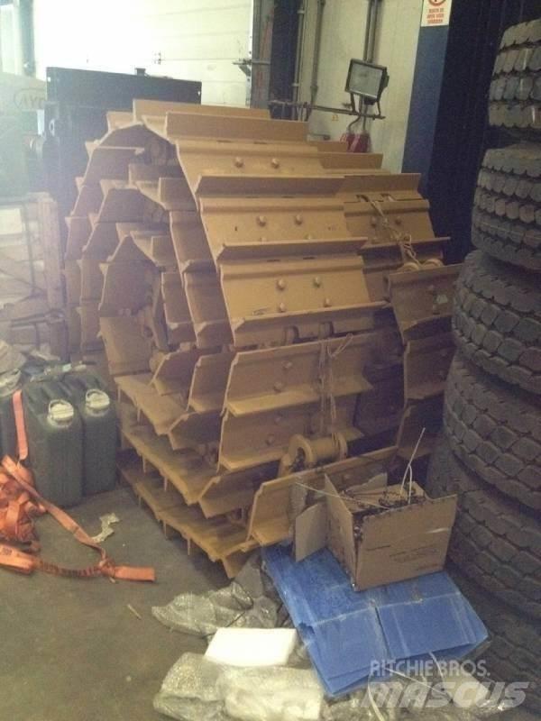 CAT D7G TRACK CHAINS الشاسيه والتعليق