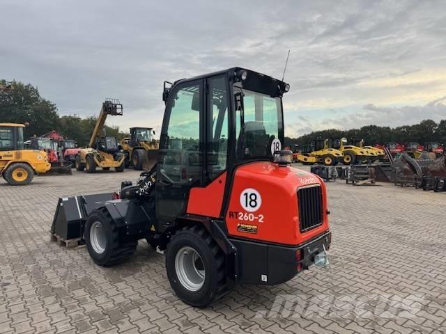 Kubota RT 260-2 لوادر بعجل