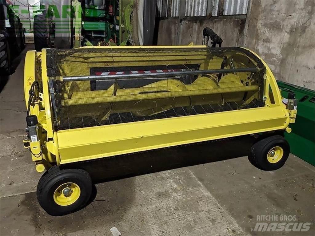 John Deere 8600i علافات ذاتية الدفع