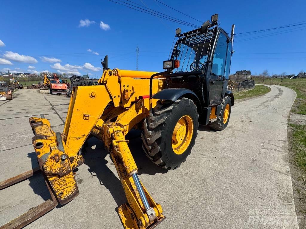 JCB 532-120 مناولات متداخلة