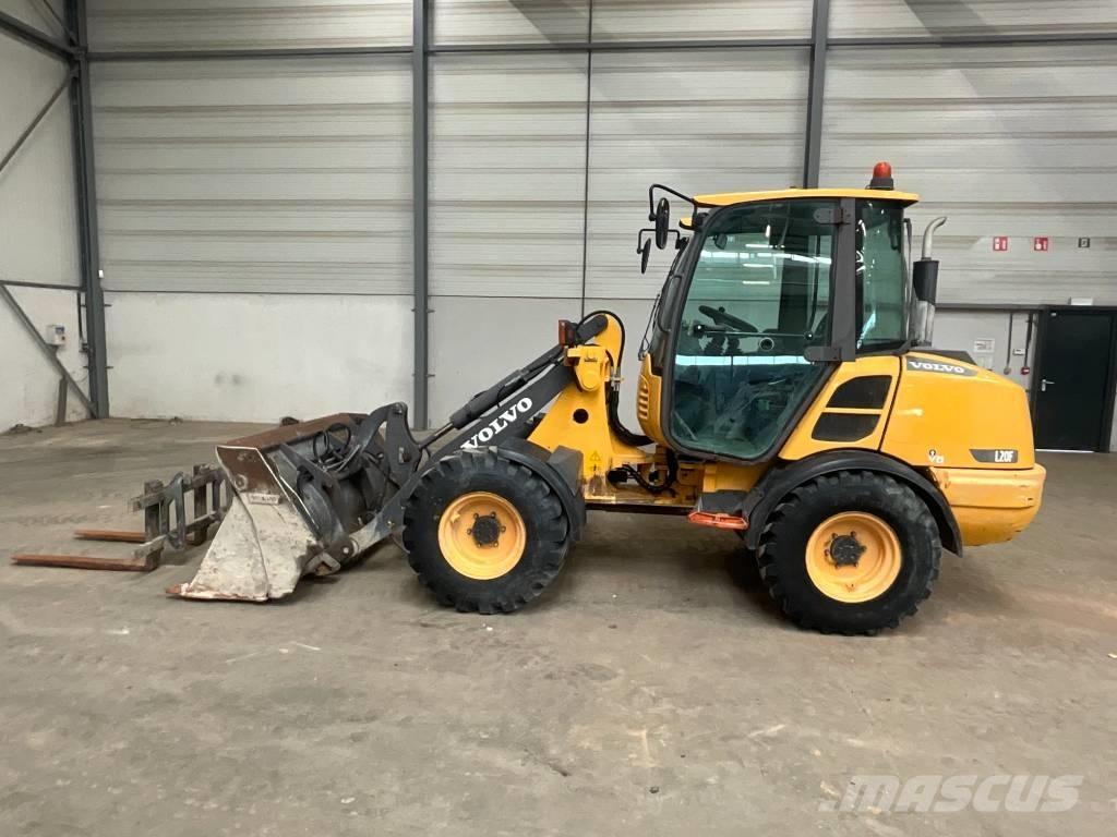 Volvo L 20 F لوادر بعجل