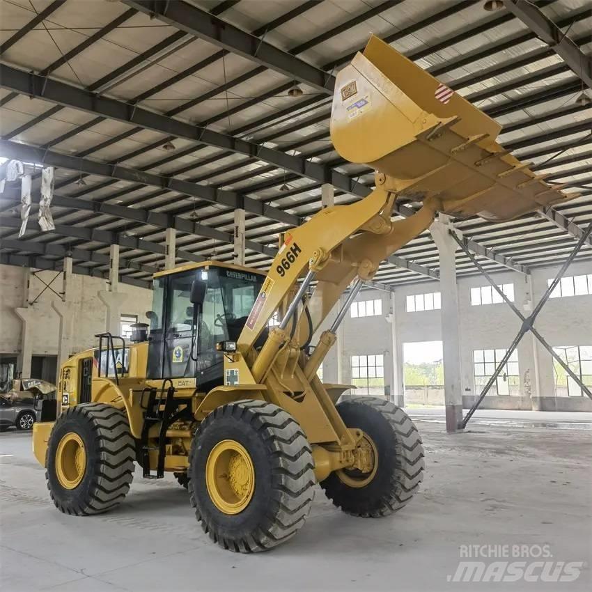 CAT 966H لوادر بعجل